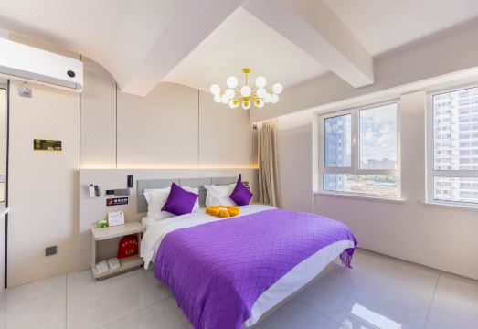 주변 쇼핑몰 전경