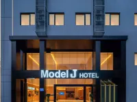Model J Hotel Jakarta Central Park Hotel di Jakarta Barat