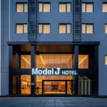 Model J Hotel Jakarta Central Park Hotel dekat (pusat perbelanjaan) Central Park