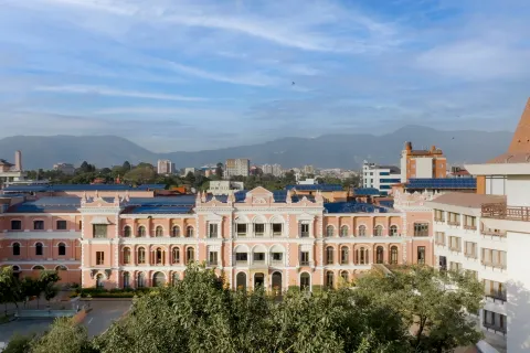 호텔 야크 & 예티