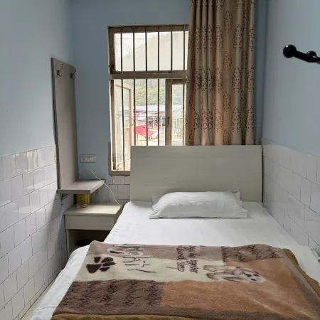 United Inn (Liupanshui High-Speed Railway Station)