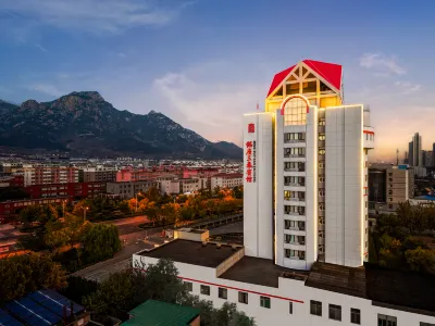Tai'an Mingzuo Santai Theme Hotel (Taishan Scenic Area) Hotel di Wanda Plaza