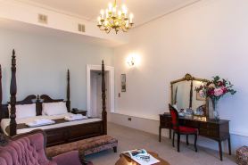 Keppels Head Hotel