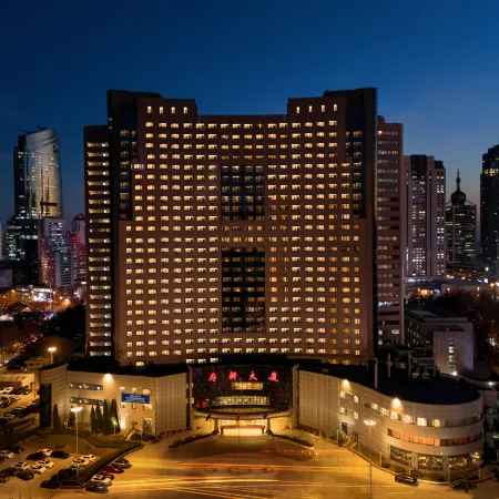 Fuxin Hotel Отели рядом с достопримечательностью «Храм Джаншан»