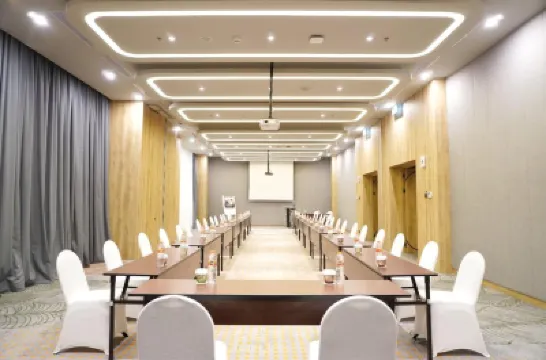 Ibis Styles Bogor Pajajaran Hotel dekat Stasiun Bogor