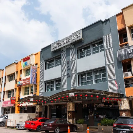 Lavender Inn Permas Jaya Отели в г. Масаи
