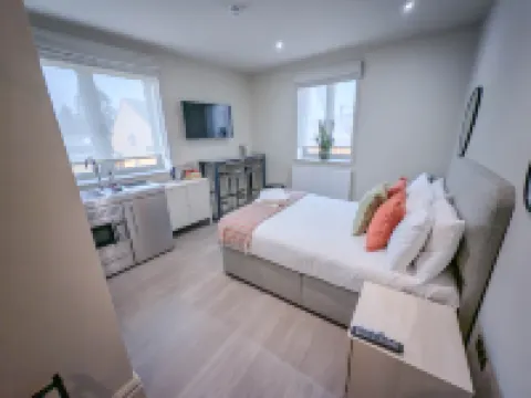 George Apartments Hotels in Broadway