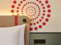 iStay by NH Berlin City Ost Hotel Отели рядом с достопримечательностью «Ледовая арена Wellblechpalast»