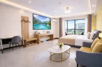 Encounter Movie Hotel (Xinxiang East High-speed Railway Station)