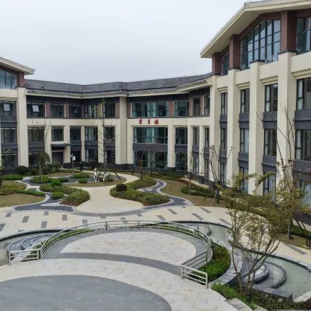 Baopu Ju Health Care Center