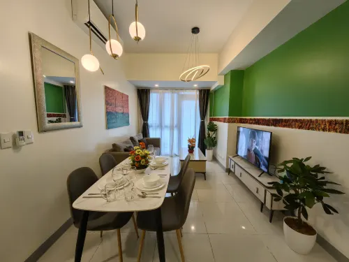 2BR Uptown BGC-22Floor view and near Mitsukoshi, Uptown Mall, and Restaurants - 4-Star