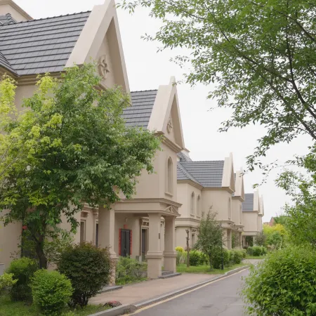Tonghua Luming hot spring holiday villa