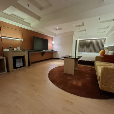 Fosen Hotel Отели рядом с достопримечательностью «Стадион «Тайчжун»»
