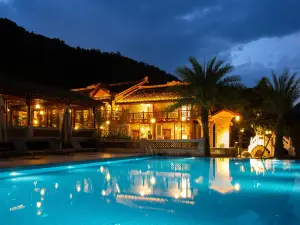 Floral Hotel·Bamboo River Retreat · Zhujiang Resort: Yangshuo Li River Family River Villa