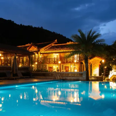 Floral Hotel·Bamboo River Retreat · Zhujiang Resort: Yangshuo Li River Family River Villa Hotels near Liugongcun