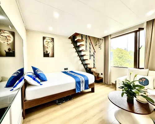 Fanfeng Cloud Retreat · Ethereal (Jizu Mountain Golden Summit Temple) Hotels in Binchuan