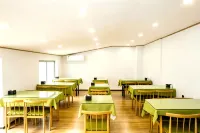 Chengde Fenghuang Hotel (Yingshouyingzi Station) - Desayuno