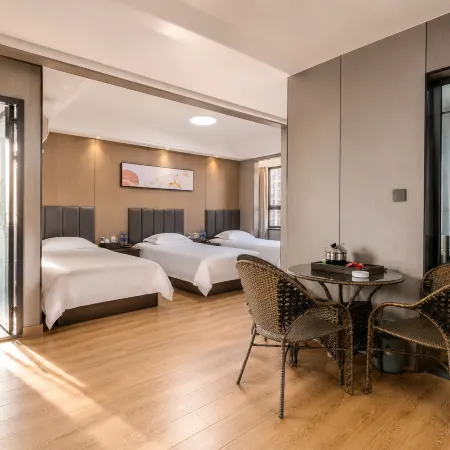 Phoenix Business Hotel (Kaiyuan Tiancheng Branch) Отели в г. Датянь