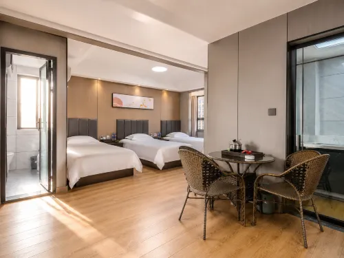 Phoenix Business Hotel (Kaiyuan Tiancheng Branch)