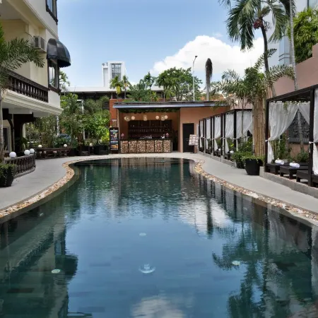 The Palace Indochine Hotel Отели рядом с достопримечательностью «Пном Бакхенг»
