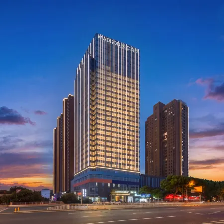 Wuxi Nanchang Street Qingming Bridge Subway Madison Hotel