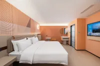 Urban Garden Hotel (Yanling County Lingnan Bus Station) - parking