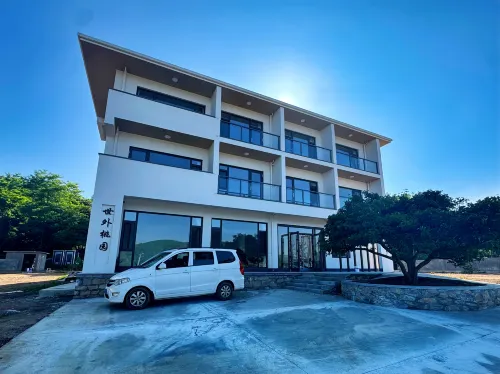 Shi Wai Tao Yuan Hotel - Mountain view