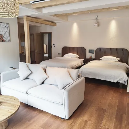 Iron-eating Beast · Designer Homestay (Changpinggou Scenic Area Store)