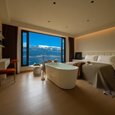 Muyue · Envis Ter Baiyu Seaview Resort Scenic Homestay (Dali Erhai)