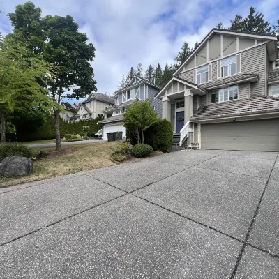 Chinese home in vancouver Hotels near The Glades, 561 172 St, Surrey, BC V3S 9P8
