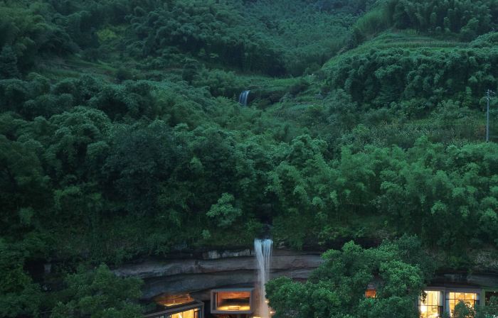 Jianglu Yalugu Hotel