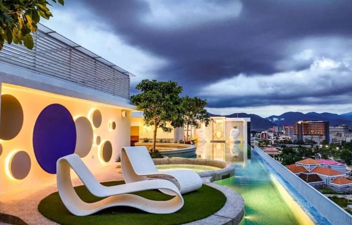 Stallionz Premium Suites