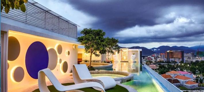 Stallionz Premium Suites โรงแรมในอีโปะฮ์