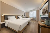 Yanjiao Town Emergency Management University Madison Hotel - Parking