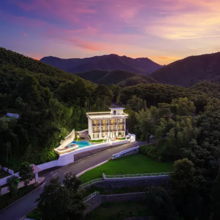 Moganshan Fanxi·Haven Mountain Grassland Designer Garden B&B (Houwu Transfer Center Branch)