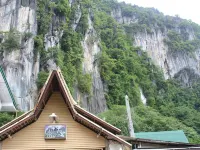 Cliffside Cottages Hotel dekat Pantai Seven Commandos