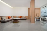 Muyunjian Hotel (Yangshuo 20 Yuan Scenic Area Xingping Ancient Town) - parking