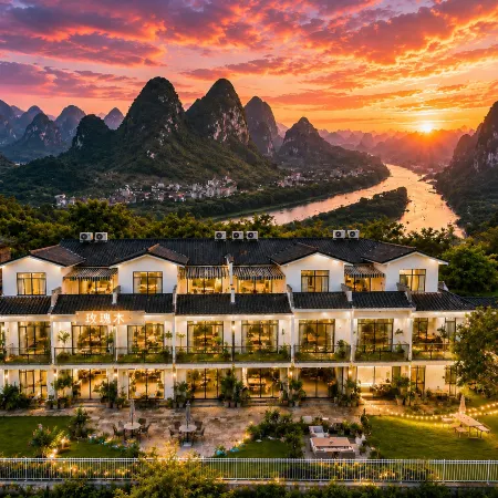 HOTEL DEL MOON