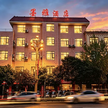 Moya Hotel
