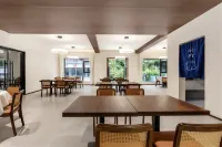 Li · Huanxi Banshan | Resort Hotel (Bipenggou Scenic Area) - 2-Star