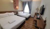 The Square Hotel - 3-Star