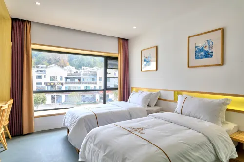 PassionMan-ZhuYu Hotel
