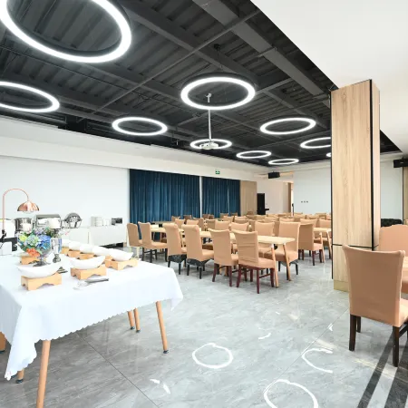 Bindao Holiday Inn(Tanggu Commercial Center Store, Binhai New Area)