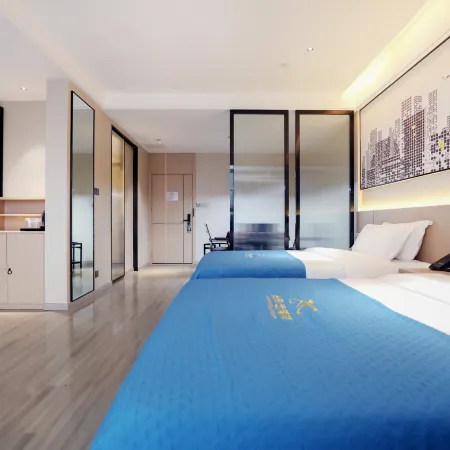 Jingmen Guangcaiyun Hotel (Yima Guangcai Building Materials City)