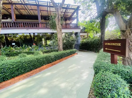 Try Palace Resort Kep