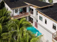 Wanning Half-Mountain Seacliff Lighthouse Pool Villa (Shenzhou Peninsula Potougang Branch) -  Holiday Villas