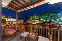 Xueqingji Yunlu River View Homestay - พร้อมอาหารเช้า