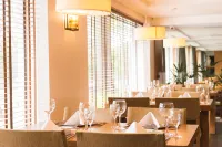Nadai Confort Hotel e Spa - breakfast