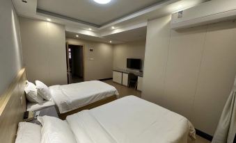 Crowne Holiday Hotel (Luohe Huangzhuang)