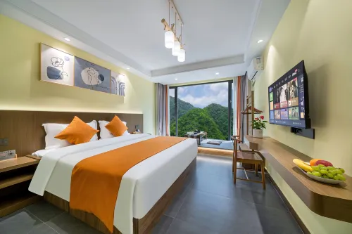 Chayuanya Juzhusu (Shennongjia Muyuzhen Menlou Street Branch)